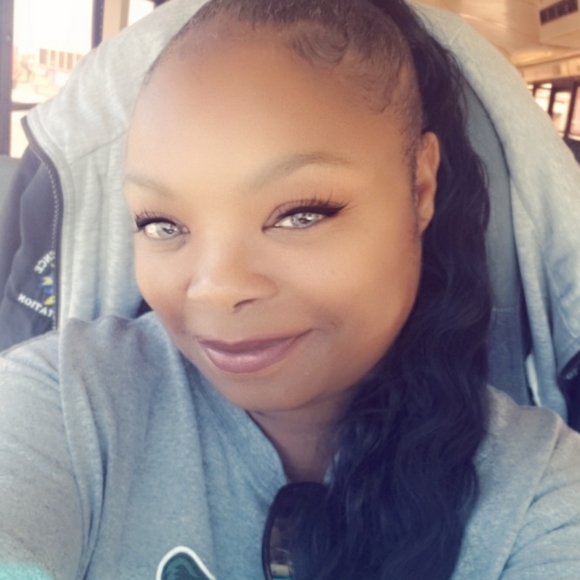 Meet your Posher, Tonya - Picture 4 of 16